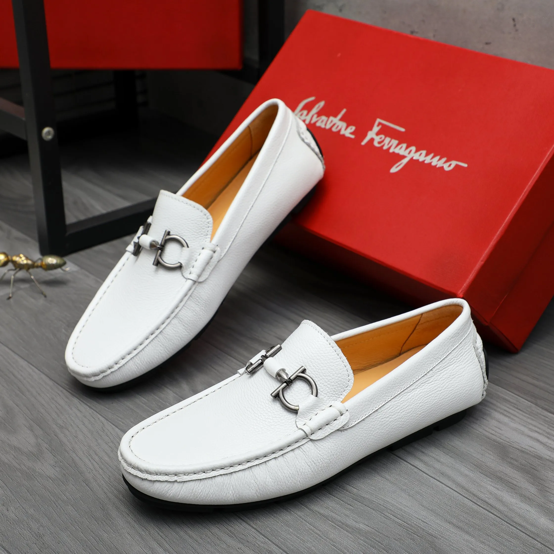 Men's shoes 💰p380 Product trademark: Ferragamo " Ferragamo ] Casual slip-on men's shoes Regular size: 38-45 Product material: Selected pebbled cowhide upper, pigskin lining, rubber outsole